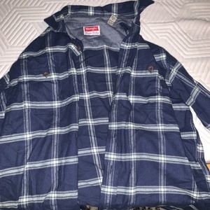 Wrangler Button up Long Sleeve shirt blue Size M